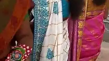 Tamil hot young girl side boobs in saree at temple HD