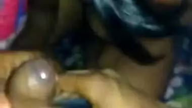 desi girlfriend renuka panna sucking cock