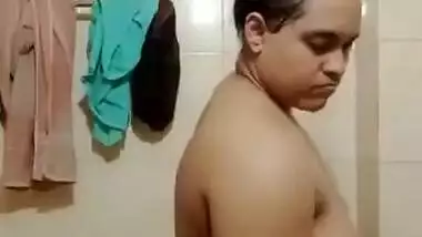 Tanker in bathroom