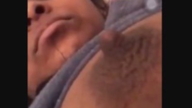 Big booby gf Showing