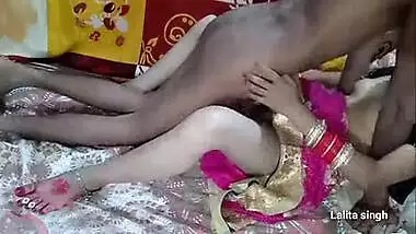 Agra me Punjabi dulha dulhan ke suhagraat ki Hindi bf