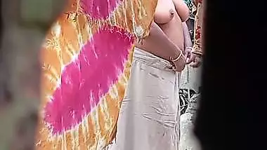 Mature neighbor MILF mom outdoor bath and wearing dress
